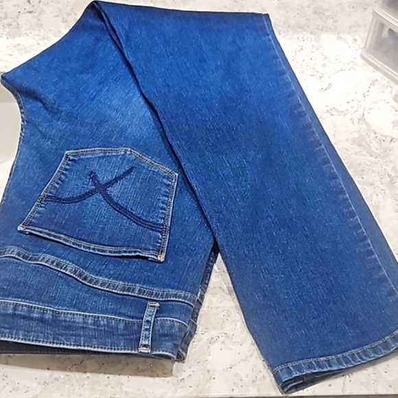 Christopher & Banks Modern Fit Blue Jeans Size 10 - Picture 10 of 10